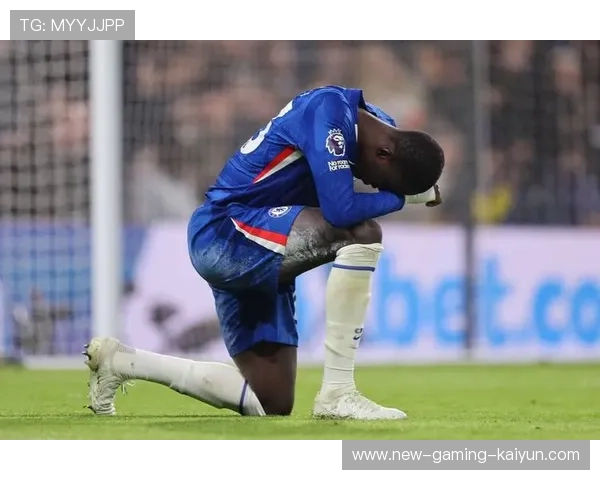 切尔西詹姆斯后点抢点头球破网：科技助力下的顶级训练秘籍